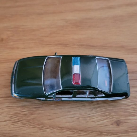 1999 Johnny Lightening  ’97 Crown Victoria Port of New Orleans Police Car - Picture 5 of 6